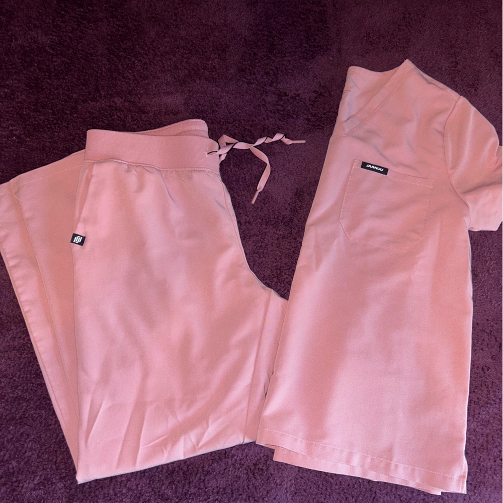 Jaanuu Pink Scrub Set Medium